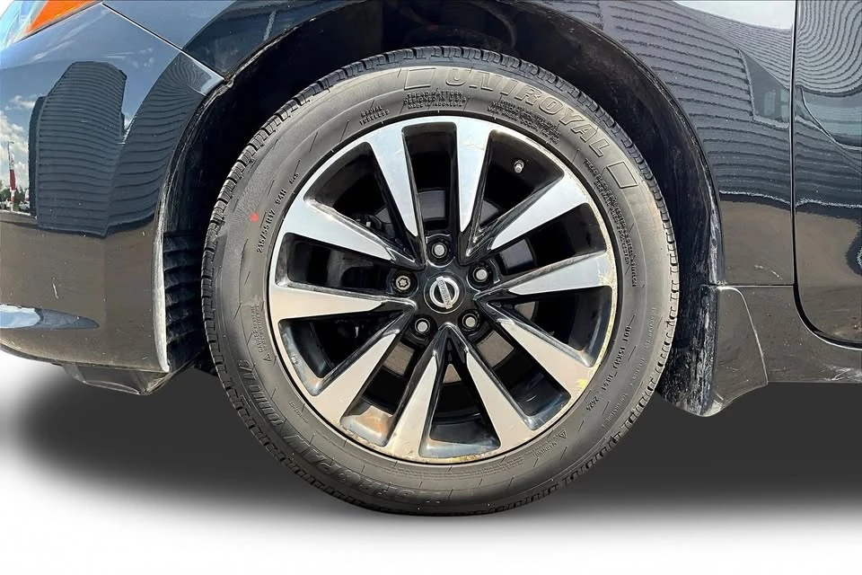 2018 Nissan Altima 5th Gen - Image 12 of 20