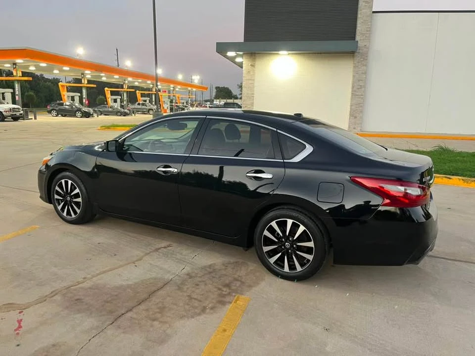 2018 Nissan Altima 5th Gen - Image 2 of 17