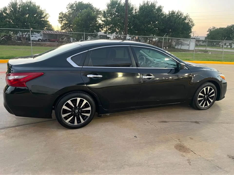 2018 Nissan Altima 5th Gen - Image 15 of 17