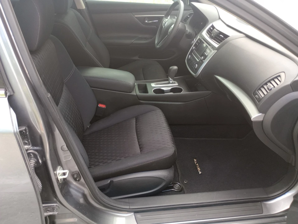 2018 Nissan Altima 5th Gen - Image 14 of 19