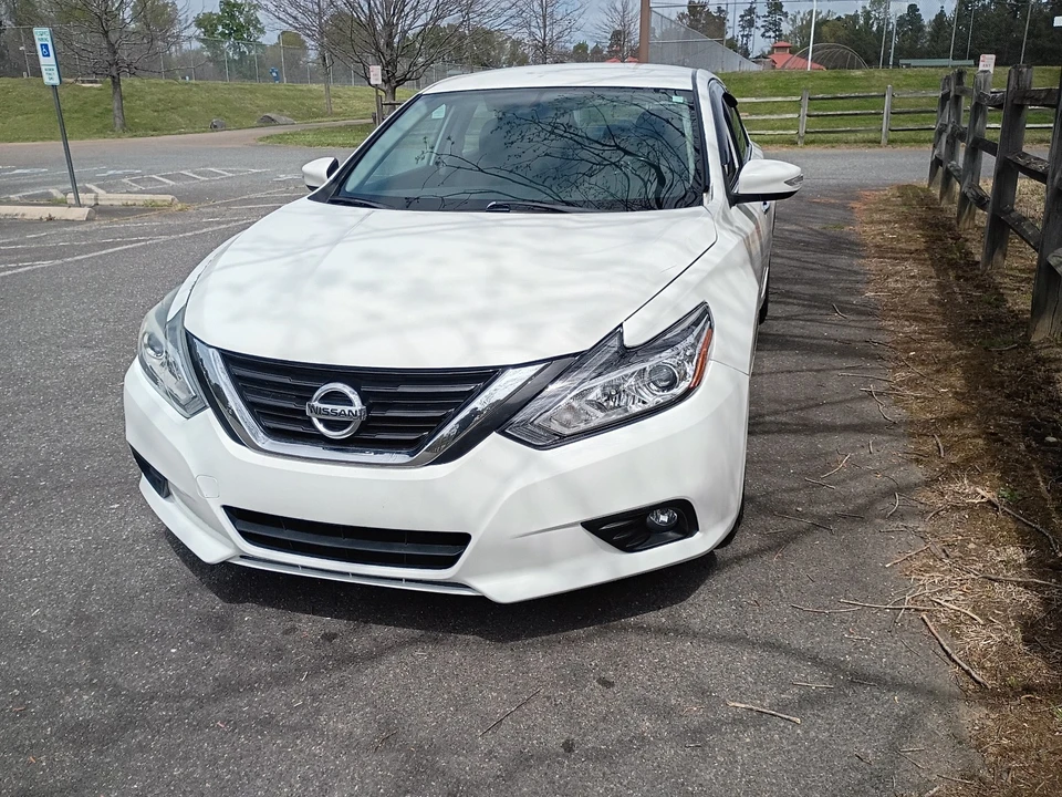 2018 Nissan Altima 5th Gen - Image 3 of 11