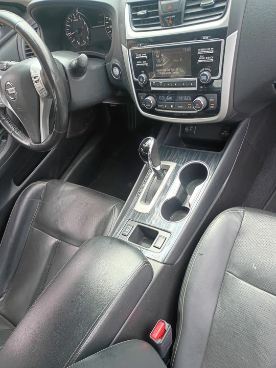 2018 Nissan Altima 5th Gen - Image 5 of 10