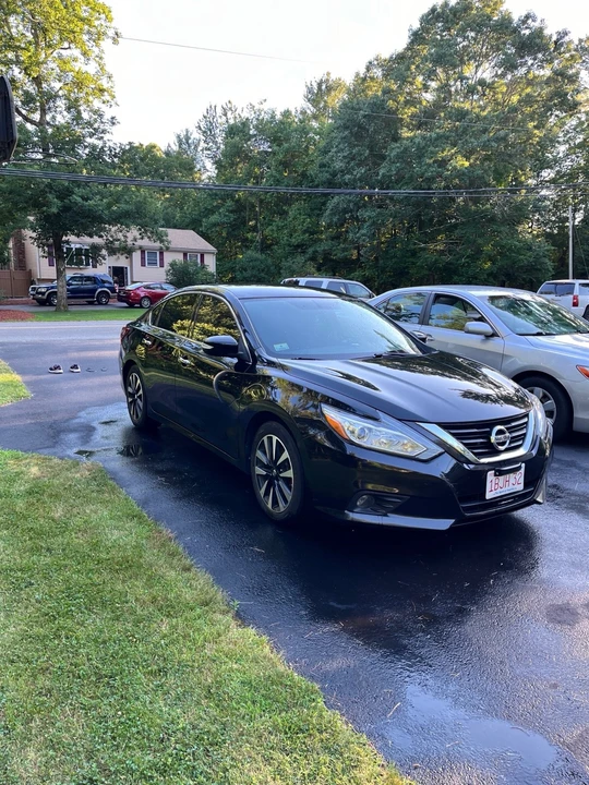 2018 Nissan Altima 5th Gen - Image 2 of 9