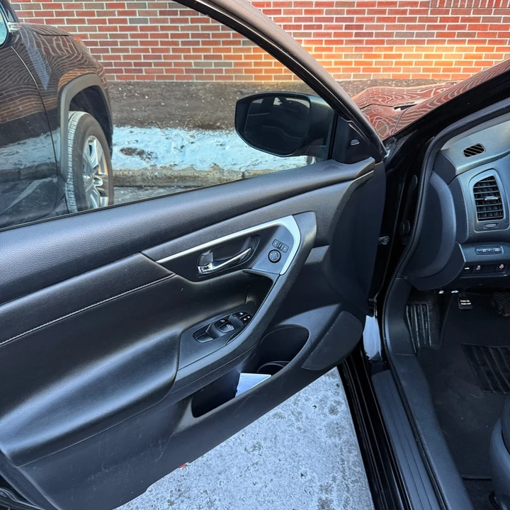 2018 Nissan Altima 5th Gen - Image 5 of 10
