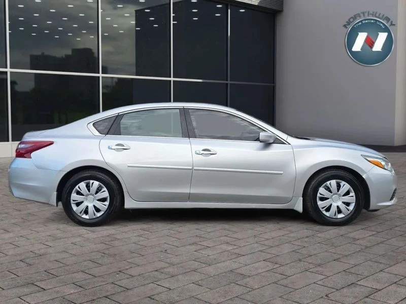 2018 Nissan Altima 5th Gen - Image 6 of 12