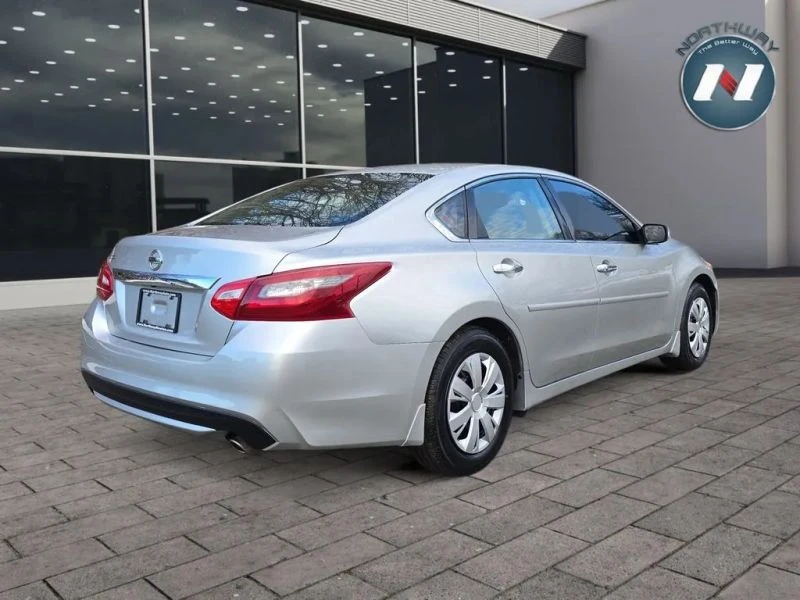 2018 Nissan Altima 5th Gen - Image 5 of 12