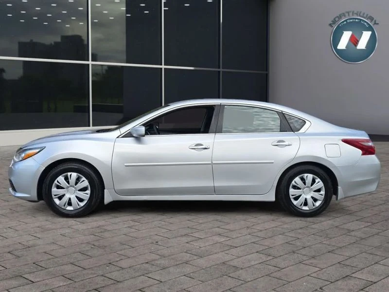 2018 Nissan Altima 5th Gen - Image 2 of 12