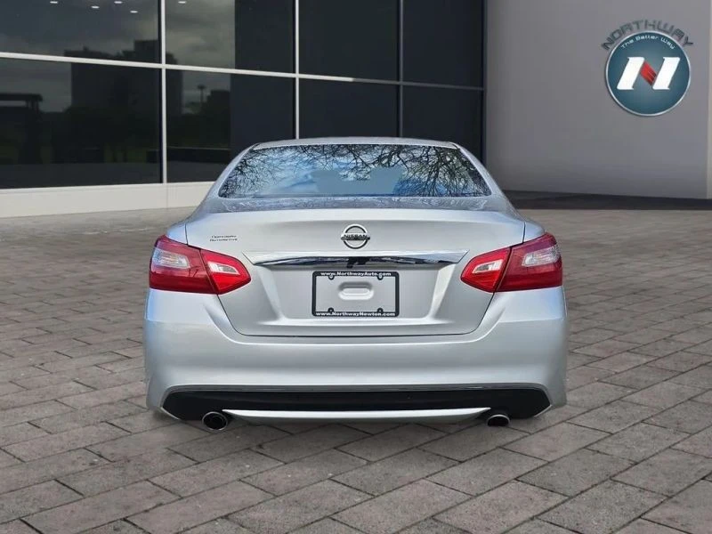 2018 Nissan Altima 5th Gen - Image 4 of 12