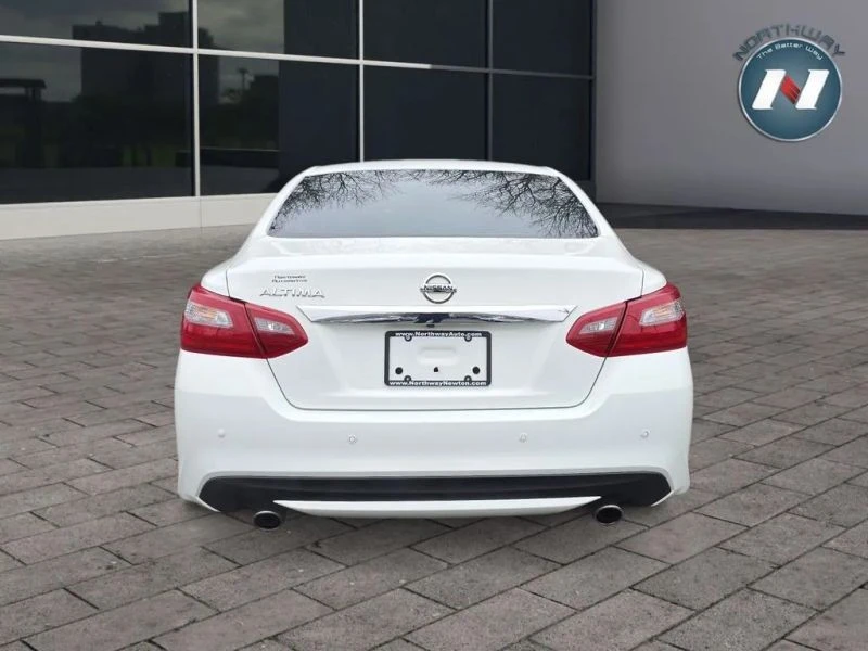 2018 Nissan Altima 5th Gen - Image 4 of 12