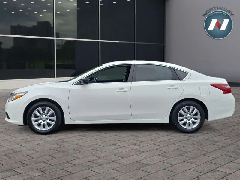 2018 Nissan Altima 5th Gen - Image 2 of 12