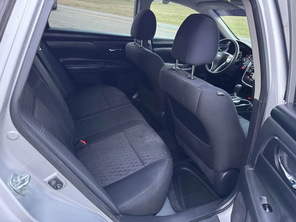 2018 Nissan Altima 5th Gen - Image 15 of 20