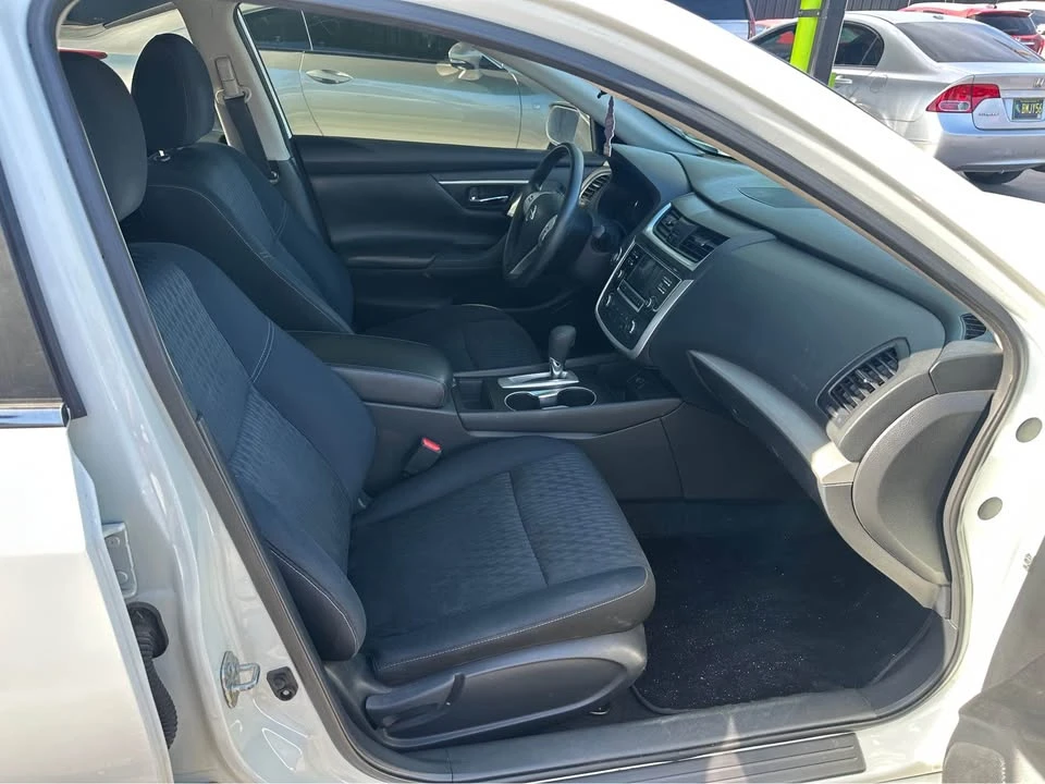2018 Nissan Altima 5th Gen - Image 9 of 11