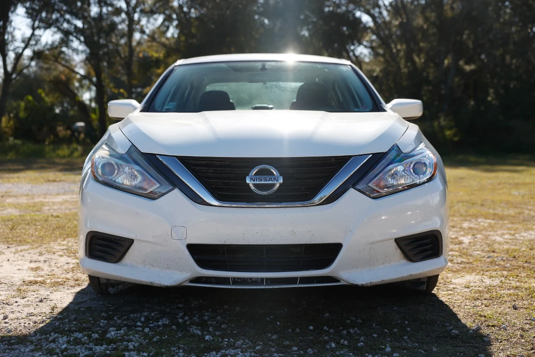 2018 Nissan Altima 5th Gen - Image 9 of 12