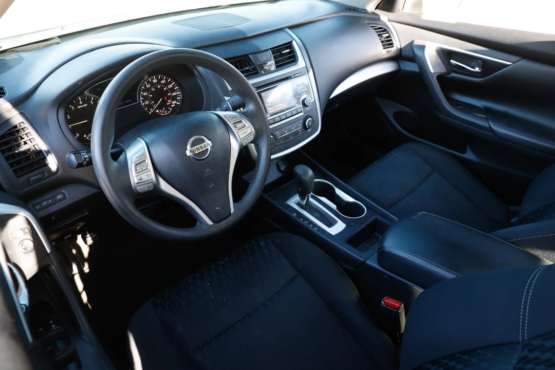 2018 Nissan Altima 5th Gen - Image 4 of 12