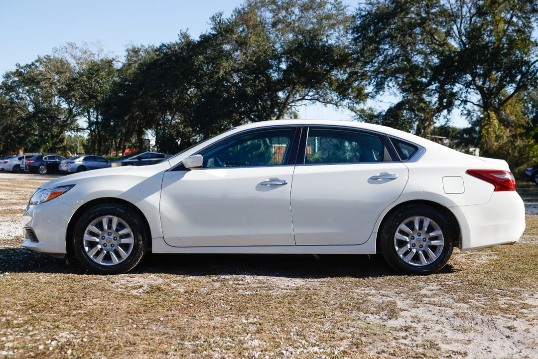 2018 Nissan Altima 5th Gen - Image 3 of 12