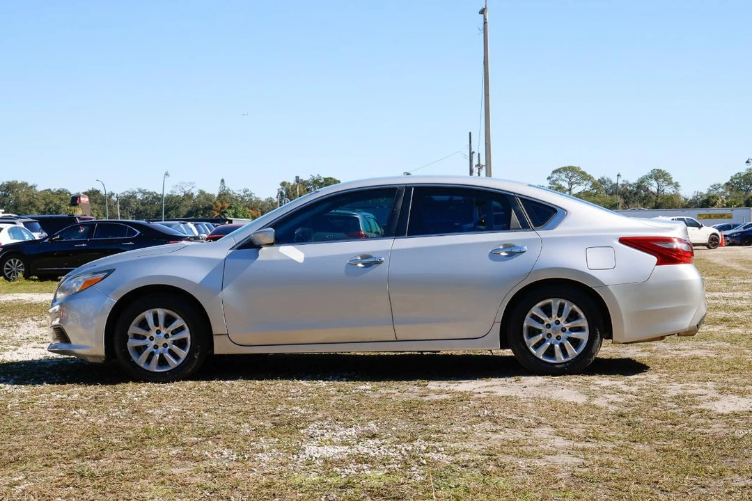 2018 Nissan Altima 5th Gen - Image 3 of 21