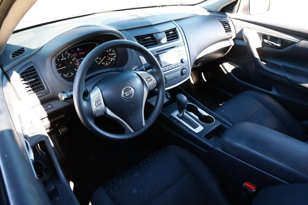 2018 Nissan Altima 5th Gen - Image 4 of 21
