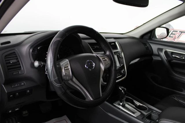 2018 Nissan Altima 5th Gen - Image 10 of 12