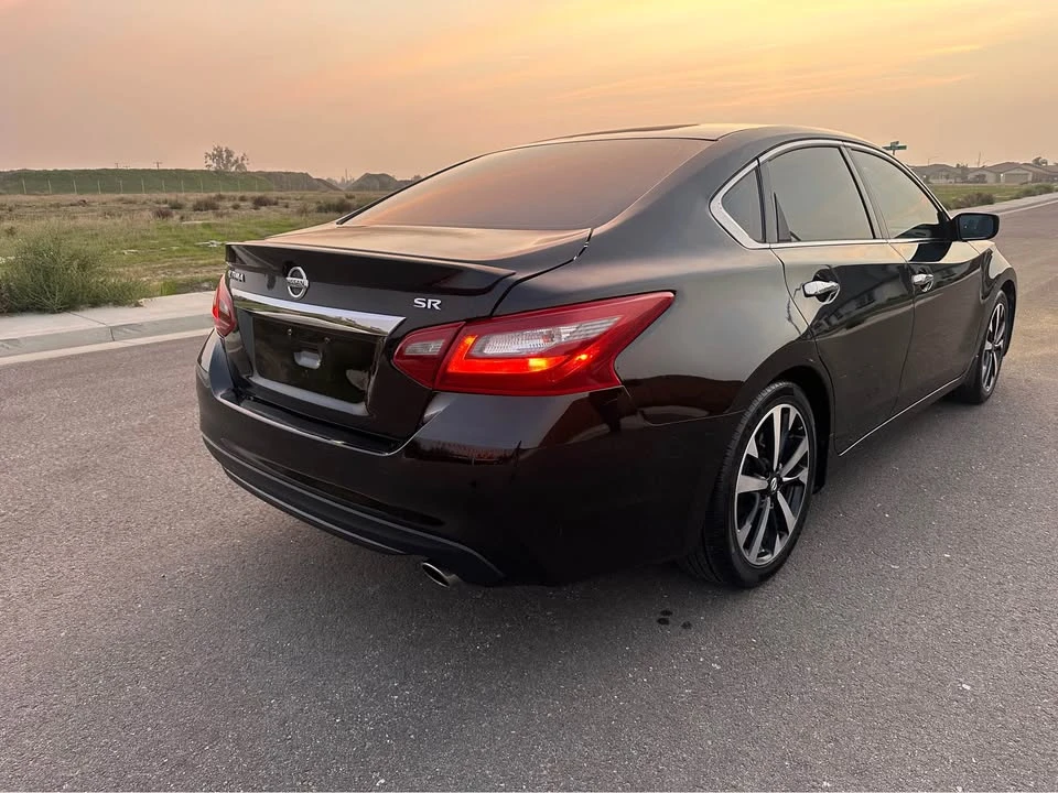 2018 Nissan Altima 5th Gen - Image 4 of 8