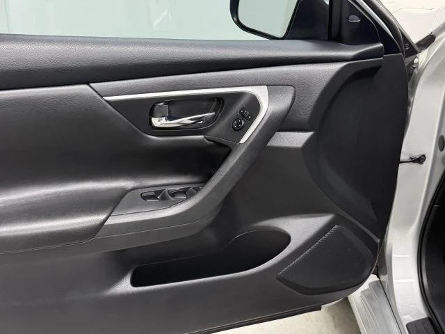 2018 Nissan Altima 5th Gen - Image 18 of 21