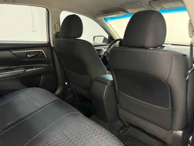 2018 Nissan Altima 5th Gen - Image 15 of 31