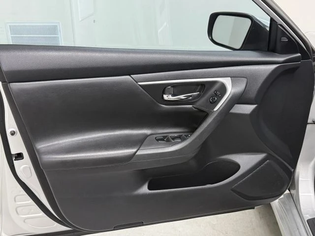 2018 Nissan Altima 5th Gen - Image 19 of 31