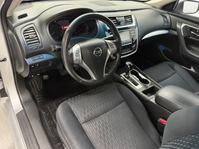 2018 Nissan Altima 5th Gen - Image 10 of 31