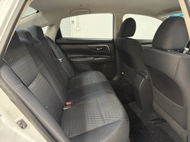 2018 Nissan Altima 5th Gen - Image 16 of 21