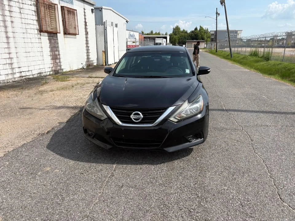 2018 Nissan Altima 5th Gen - Image 2 of 10