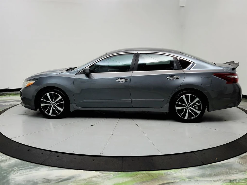 2018 Nissan Altima 5th Gen - Image 8 of 21