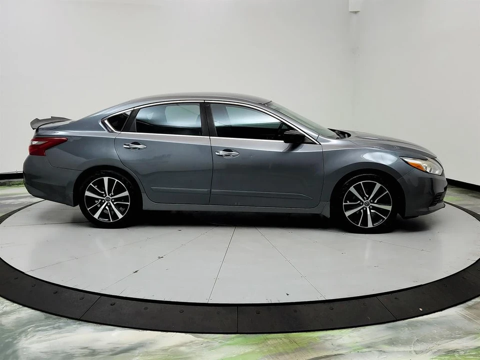 2018 Nissan Altima 5th Gen - Image 4 of 21