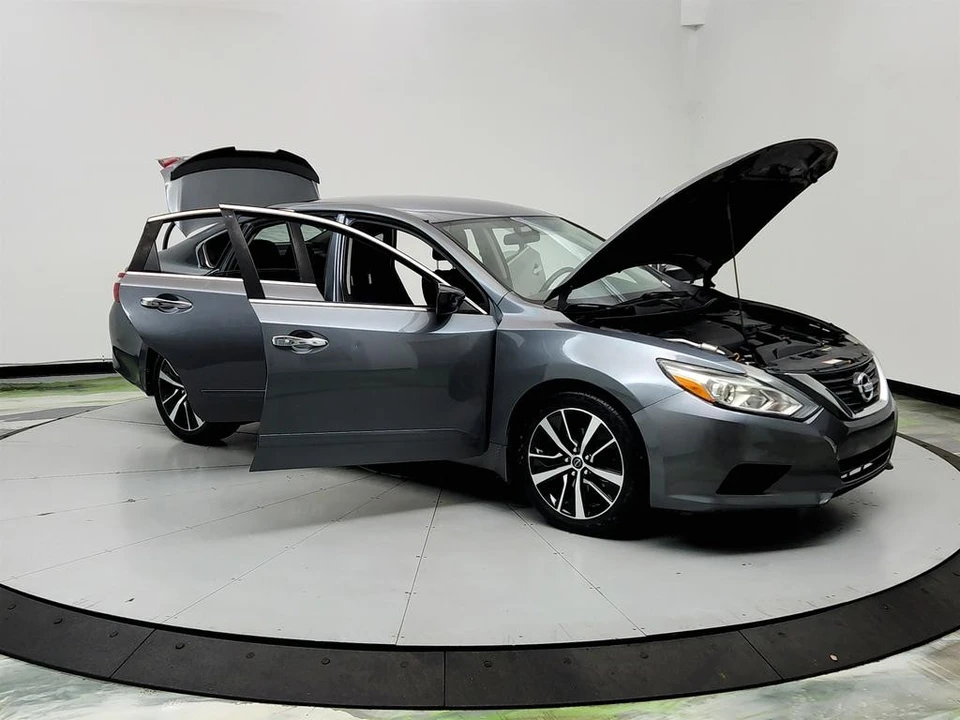 2018 Nissan Altima 5th Gen - Image 10 of 21
