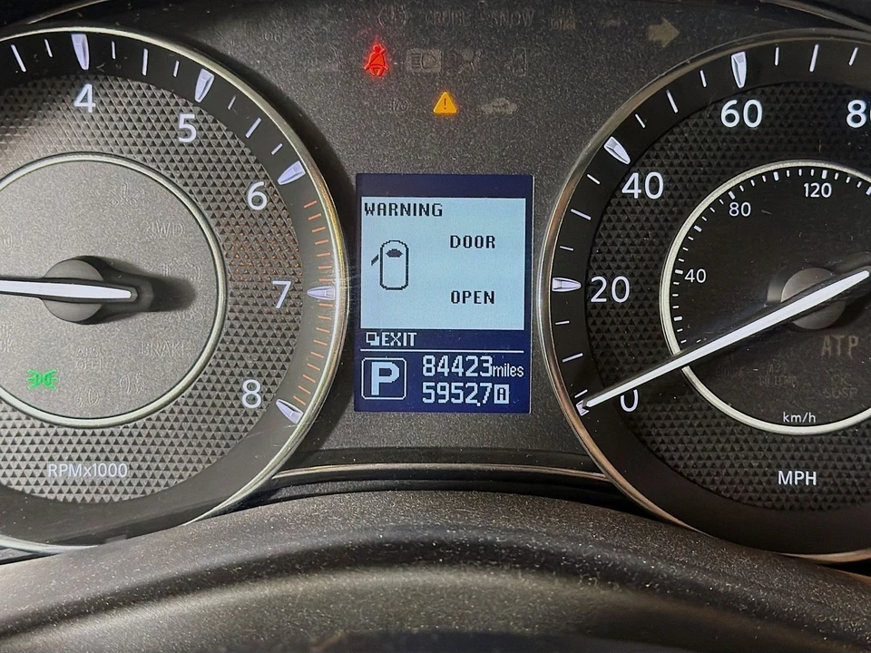 2018 Nissan Armada - Image 15 of 21