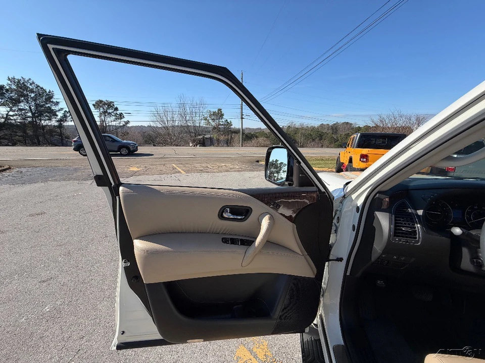 2018 Nissan Armada - Image 9 of 12