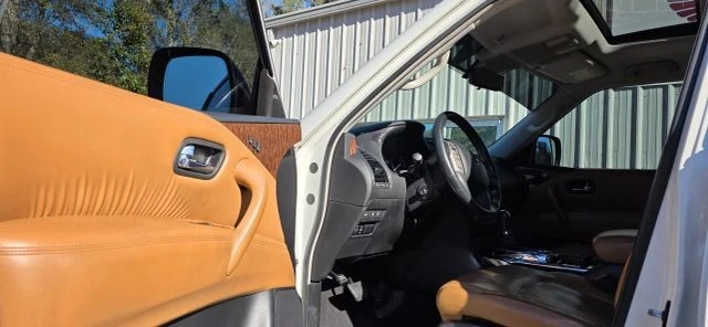 2018 Nissan Armada - Image 10 of 21