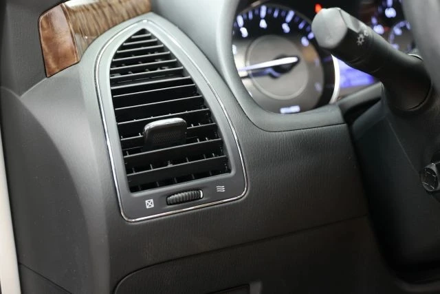2018 Nissan Armada - Image 18 of 21