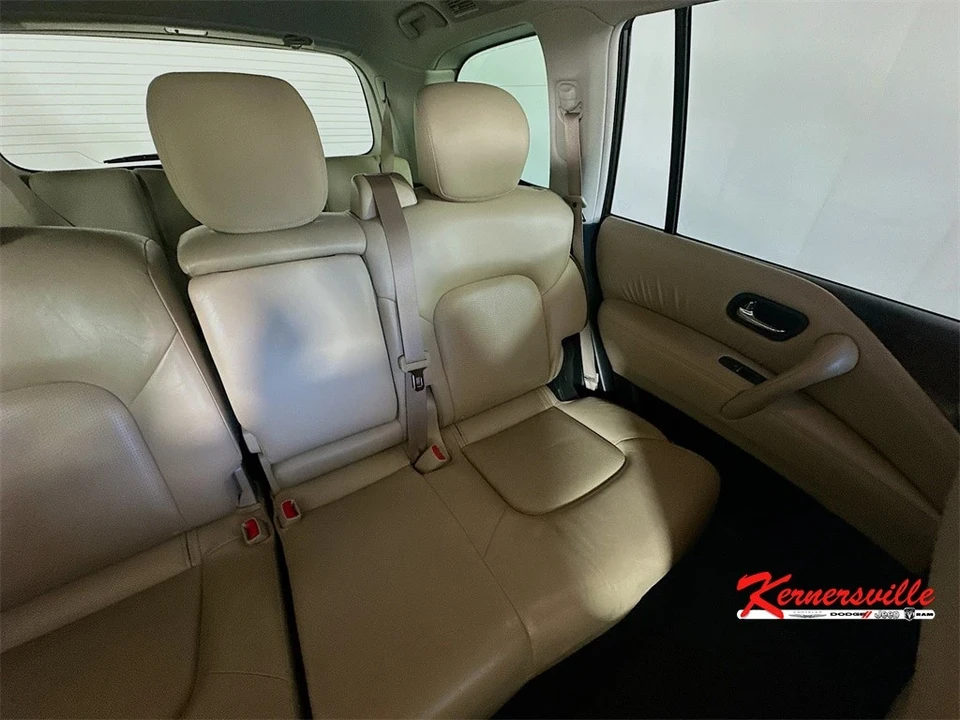 2018 Nissan Armada - Image 14 of 21