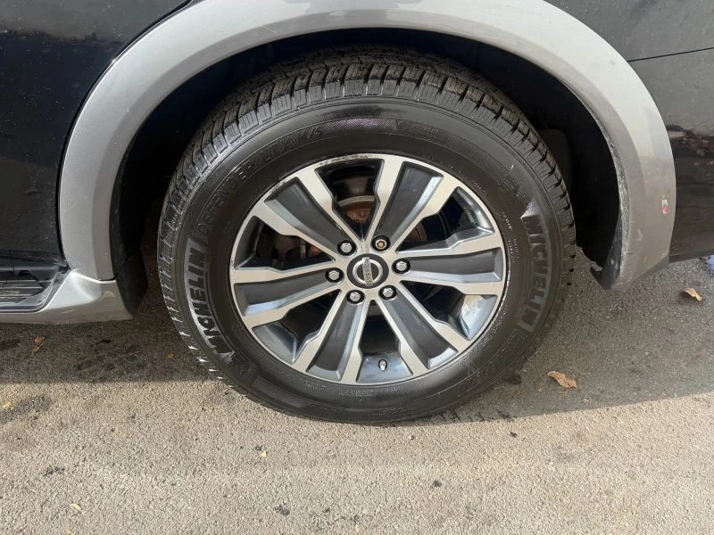 2018 Nissan Armada - Image 9 of 12