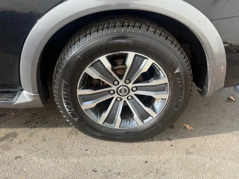 2018 Nissan Armada - Image 9 of 12