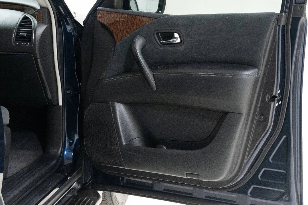 2018 Nissan Armada - Image 19 of 21