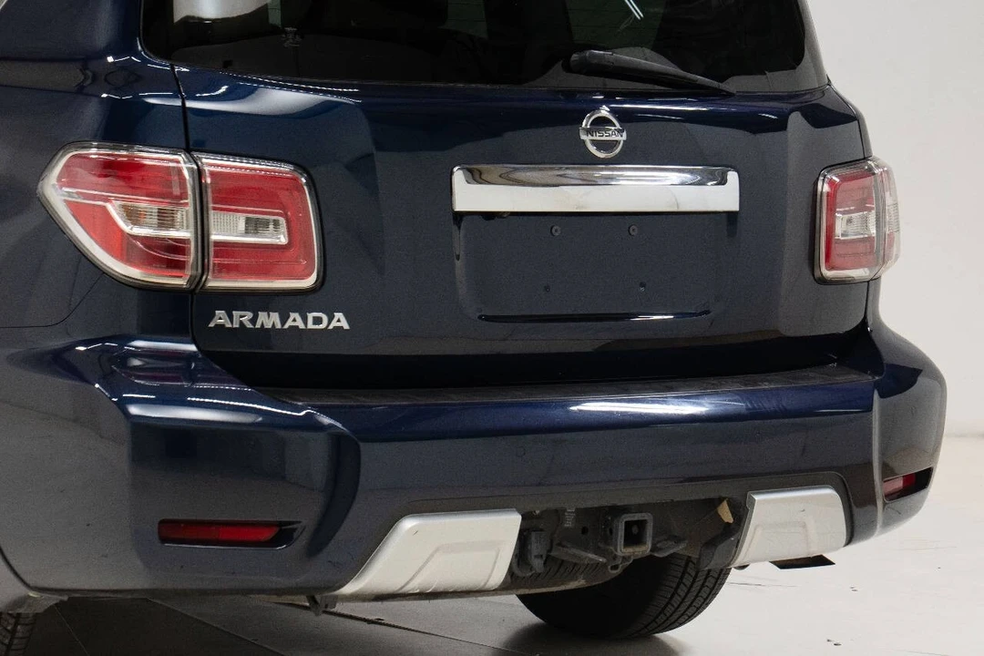 2018 Nissan Armada - Image 12 of 12