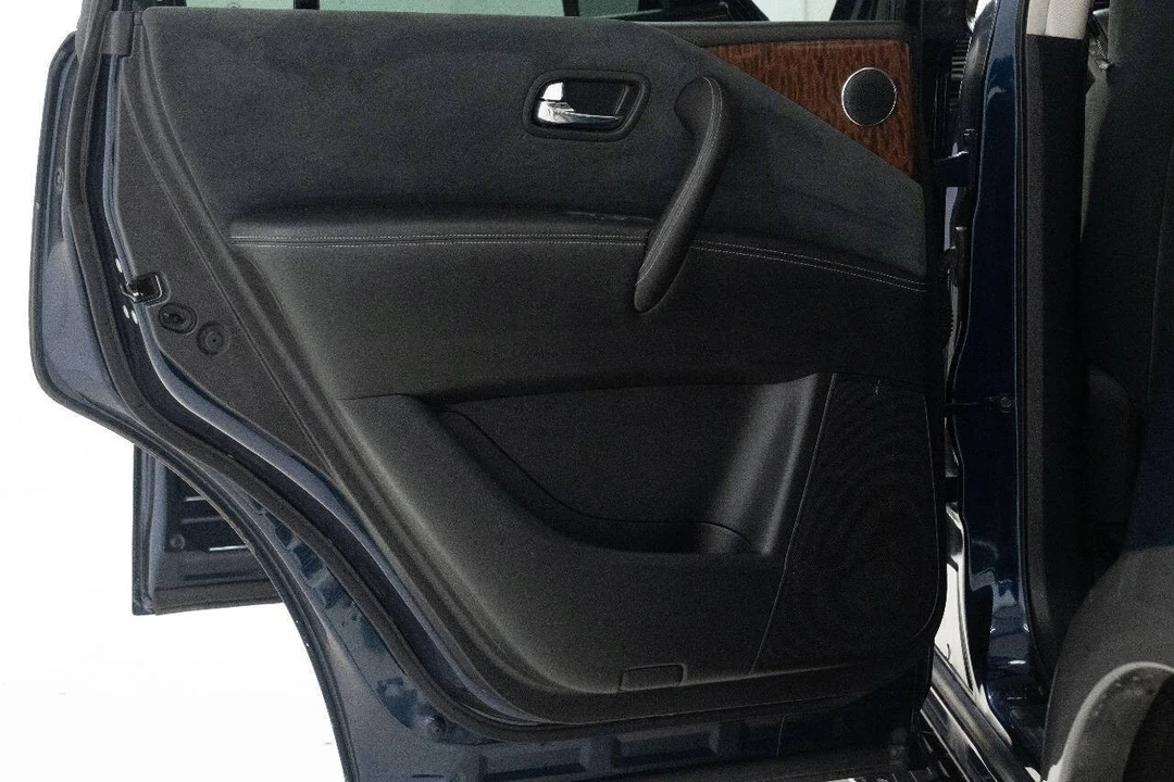 2018 Nissan Armada - Image 18 of 21
