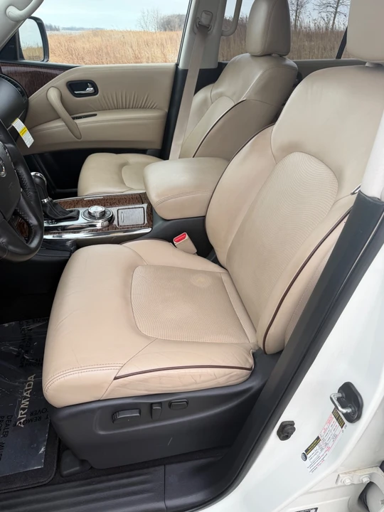 2018 Nissan Armada - Image 17 of 21