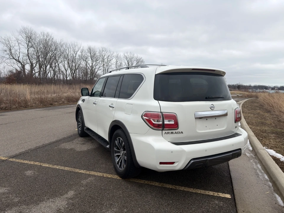2018 Nissan Armada - Image 10 of 21
