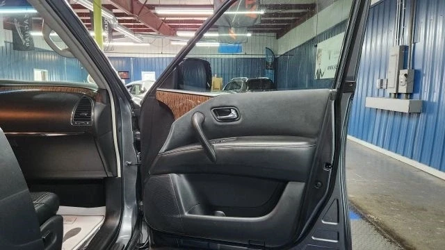 2018 Nissan Armada - Image 11 of 12