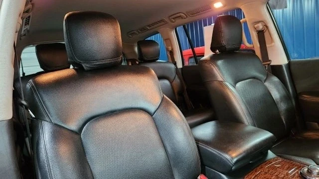2018 Nissan Armada - Image 14 of 21