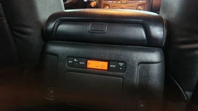 2018 Nissan Armada - Image 17 of 21