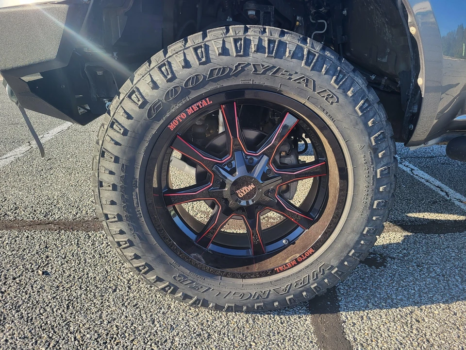 2018 Nissan Frontier 2nd Gen - Image 16 of 31