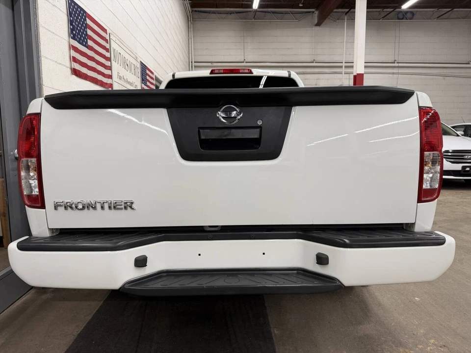 2018 Nissan Frontier 2nd Gen - Image 10 of 12
