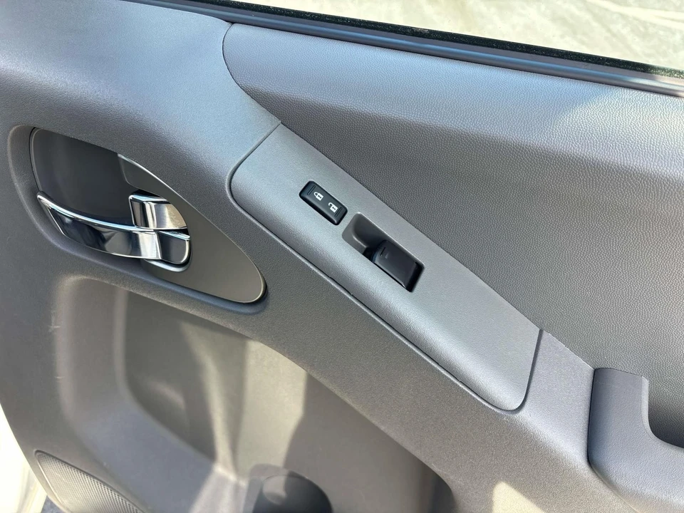 2018 Nissan Frontier 2nd Gen - Image 14 of 21